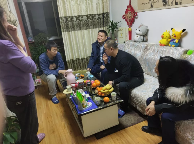 开云手机入口-开云(中国)
产业开发板块深入开展员工家访活动(图2)