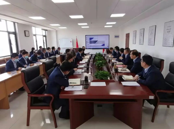 开云手机入口-开云(中国)
召开党委理论中心组集体学习会议(图2)
